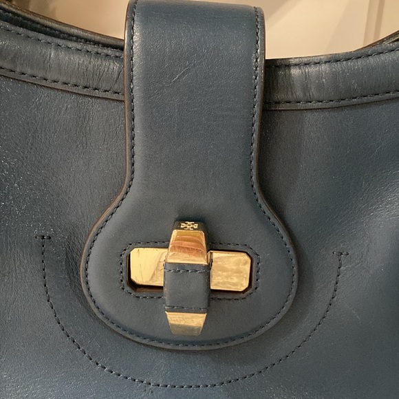 2pc Tory Burch Blue 💙 Leather Purse,Tory Burch Glasses Case,St Laurent Cloth - Picture 3 of 12